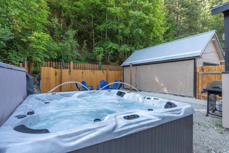 Close To Hiawatha Tr And Biking With Hot Tub วอลเลซ ภายนอก รูปภาพ